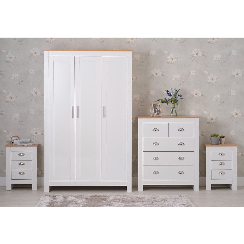 Heritage 4 Piece Bedroom Wardrobe Chest Set With Bedside Tables